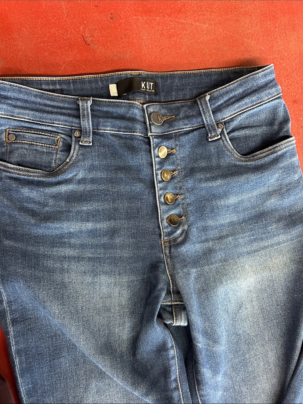 Kut from the Kloth High-Rise Button-Fly Jeans in Blue Wash